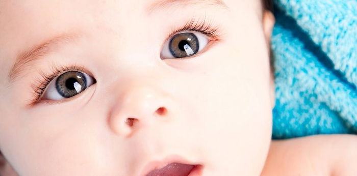 Moms, Here Are the Stages of Baby Vision Aged 0-12 Months and How to Stimulate Them