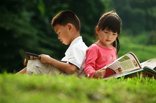 Con ghét đọc sách vì bị mẹ ép đọc sách từ nhỏ!