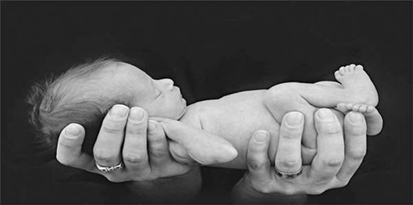Sanh non, con có nhu cầu đặc biệt, mẹ cần chăm con theo cách này nhé!