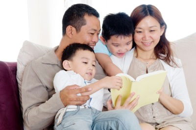 Ide Permainan untuk Mengoptimalkan Perkembangan Bahasa Anak