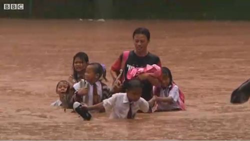 Bagaimana Tetap Sehat Dikala Banjir?