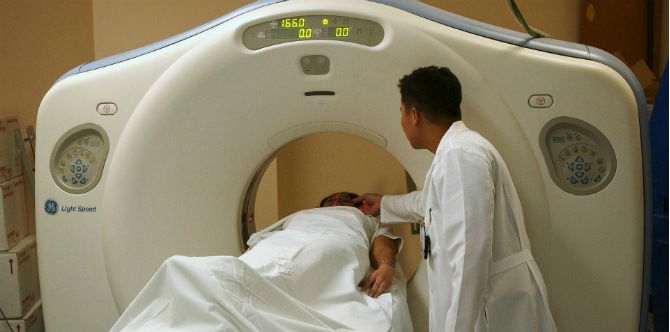 Pengobatan Kanker Serviks : Operasi, Radioterapi, Kemoterapi, Mana Yang Paling Sesuai?
