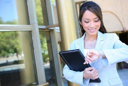 Kapan waktu yang tepat cara sopan untuk minta kenaikan gaji?