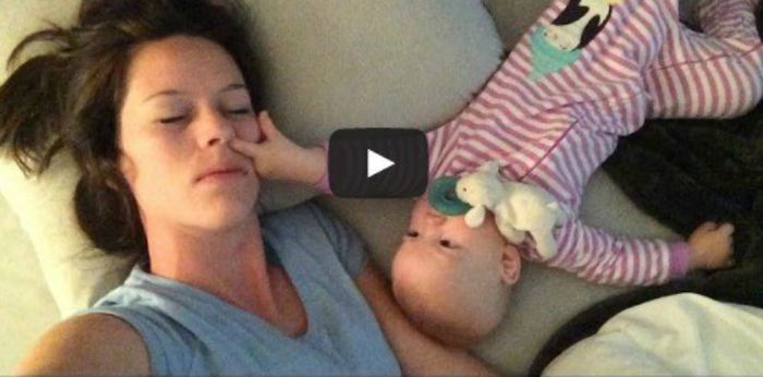 Inilah Penyebab Ibu Tak Pernah Tidur Lelap