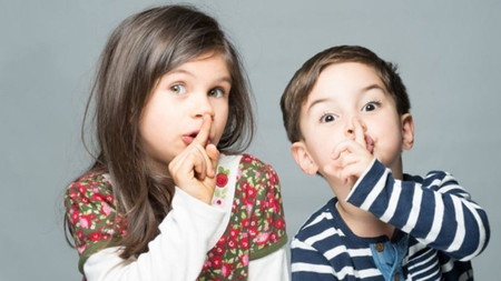 ini Cara Menghadapi Anak yang Suka Berbohong
