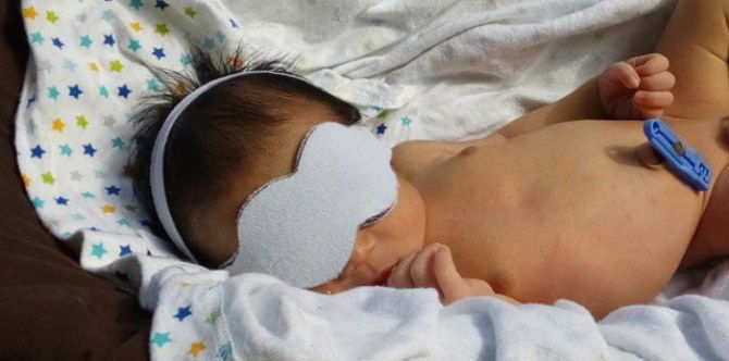 6 Tips Menjemur Bayi Baru Lahir di Pagi Hari