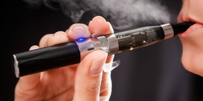 Seberapa Besar Bahaya Rokok Elektrik?