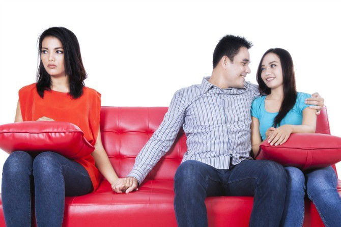 Pria Suka Selingkuh Memiliki 3 Ciri-ciri Berikut Ini!