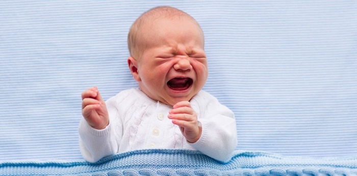 Rahasia menenangkan bayi menangis menurut seorang dokter anak