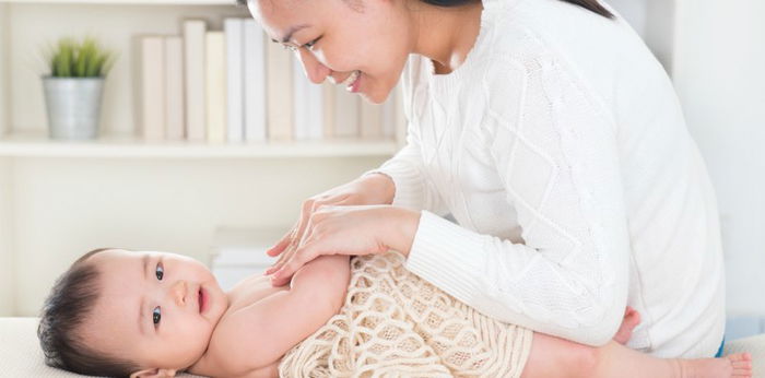 Video Tutorial : Cara Memijat Perut Bayi