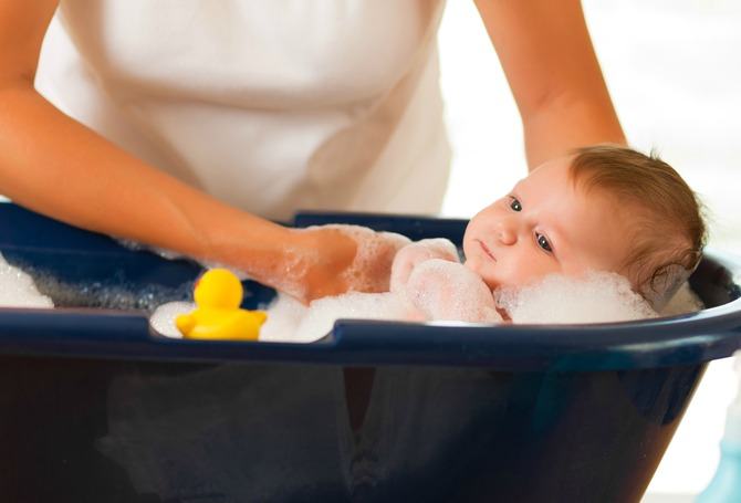 Ditinggal 3 Menit, Anak Umur 2 Tahun Tewas di Kamar Mandi