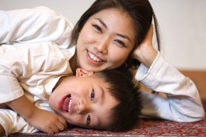 3 Cara Mendidik Anak Laki-laki Agar Ia Lebih Berperasaan