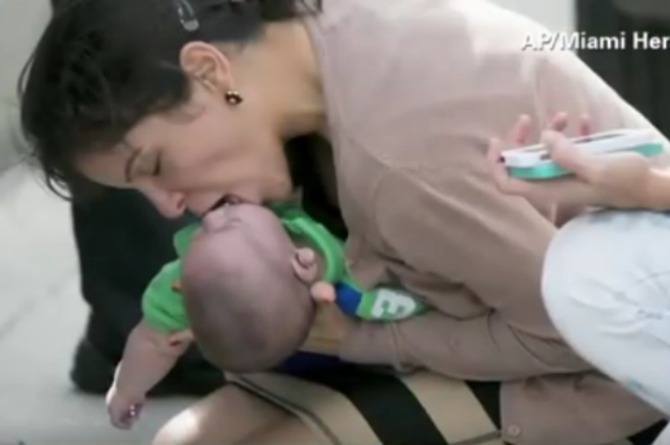 Bayi 5 Bulan Berhenti Bernapas dan Selamat Berkat CPR