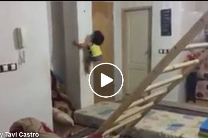 Balita 2 Tahun yang Jago Nge-gym