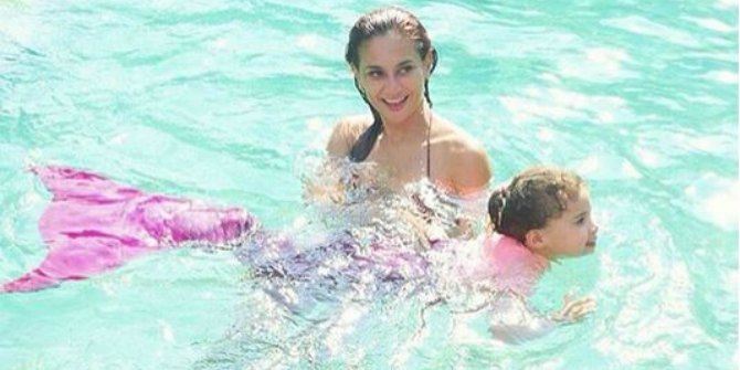 Demam Baju Mermaid Tail Melanda Anak