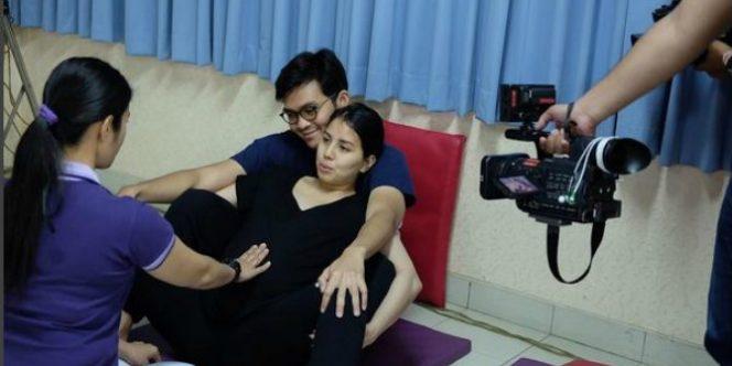 Yuk intip kehamilan Tya Ariestya yang sudah 7 bulan