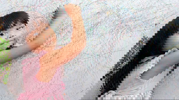 Cara Menghilangkan Bekas Coretan Krayon di Dinding