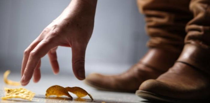 Mitos 'Belum 5 Menit'; Jangan Beri Anak Makanan yang Sudah Jatuh