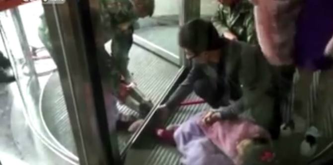 Parents, Waspadai Pintu Putar Otomatis yang Bisa Berbahaya Bagi Anak