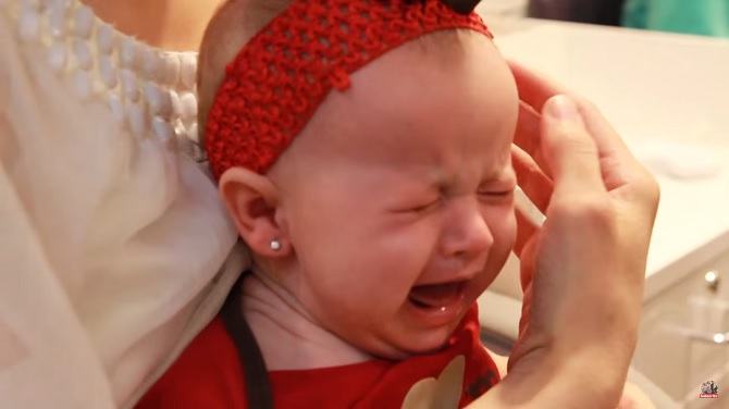 Tindik Telinga Bayi, Kapan dan Bagaimana Sebaiknya dilakukan?