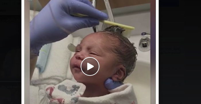Video Lucu: Lihat Bayi Baru Lahir Menikmati Perawatan ala Salon