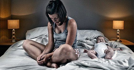Bunda, kenali 4 tanda depresi paska melahirkan atau postpartum depression ini