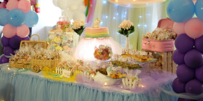 Dessert Table; Tren Meja Panganan Cantik yang Wajib Ada di Segala Pesta
