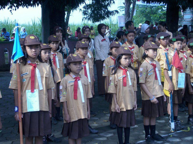 Parents, Waspadai Pungutan Liar oleh Sekolah yang Jarang Kita Sadari