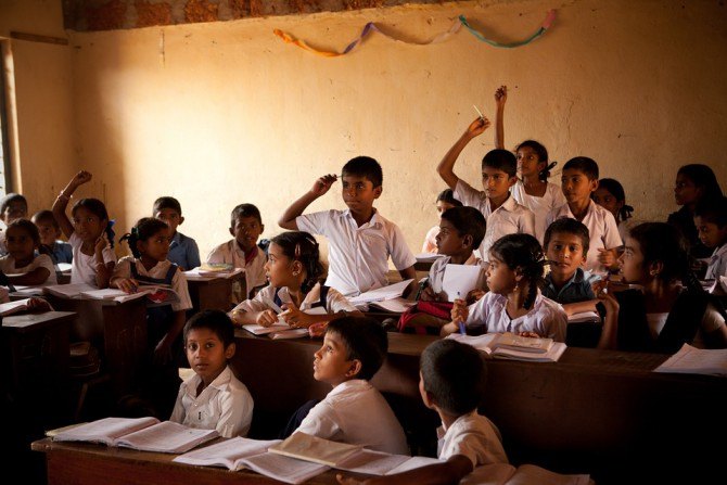 Anak Tak Bisa Duduk Diam di Dalam Kelas? Justru Baik Untuk Perkembangan Otaknya