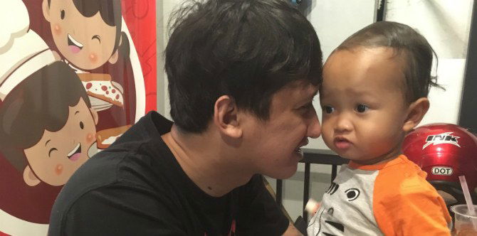 Surat dari Ayah yang Bekerja di Luar Kota untuk Anak Lelaki yang dirindukannya