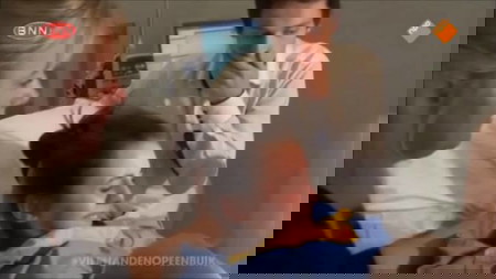 [Video] Lihat Reaksi Kocak Suami Saat Dampingi Istri Melahirkan Ini