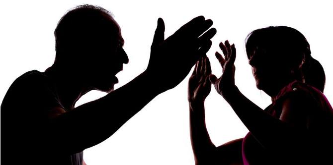 Hukum memukul istri jika menolak berhubungan badan, pantaskah disahkan?