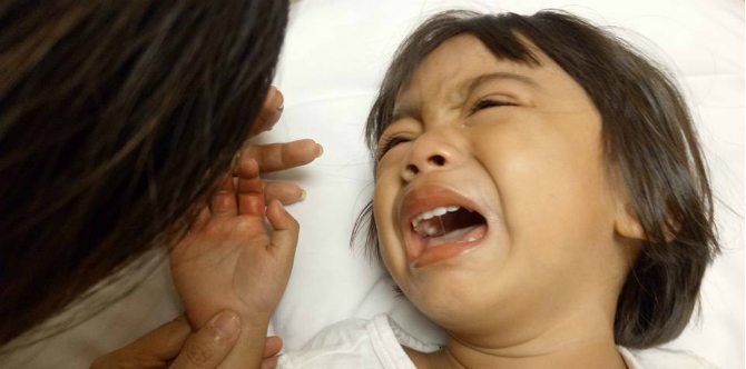 3 tingkatan dan langkah menangani luka bakar pada anak, panduan penting untuk Parents