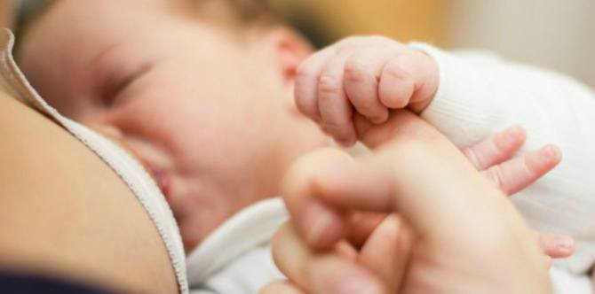 Infografik: Frekuensi dan Durasi Menyusui Bayi Baru Lahir