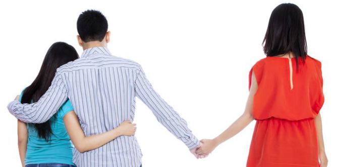 Para pelakor waspadalah! Wanita ini buka kantor jasa khusus untuk melabrak pelakor