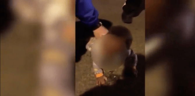 [Video] Bayi 9 bulan ditemukan merangkak di jalan raya, di mana ibunya?
