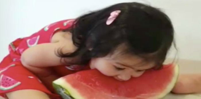 Kesalahan menyimpan buah di kulkas bisa bikin anak sakit, hati-hati Parents!