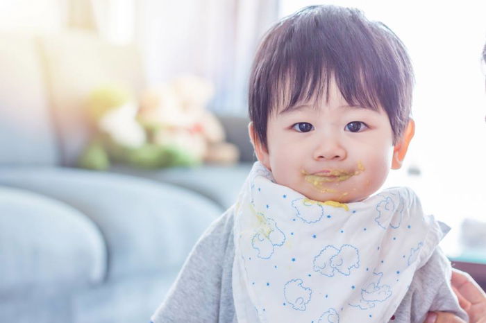 4 Langkah Agar Perlengkapan Makan Bayi Bebas Kuman