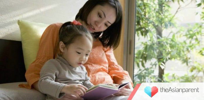 Anak suka dibacakan buku yang sama berulang-ulang? Ternyata ini manfaatnya