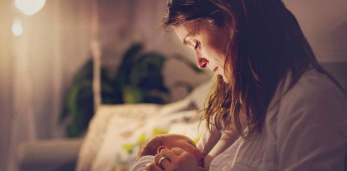 Alasan ibu selalu tidur lebih larut daripada suami dan anak-anaknya