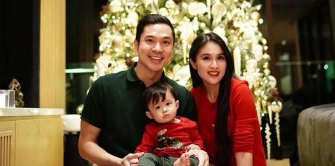 Ini Sederet artis yang merayakan Natal, yuk intip kebahagiaan mereka