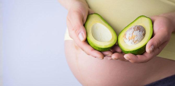 Rutin Makan Alpukat Saat Hamil, Ini 20 Manfaatnya untuk Ibu dan Janin!