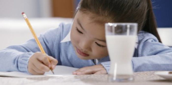 Jadwal harian anak sekolah terlalu padat? Ini 4 efek negatif bisa dialami anak