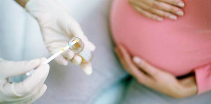 Protein dalam urine berlebihan saat hamil, berbahayakah bagi janin?