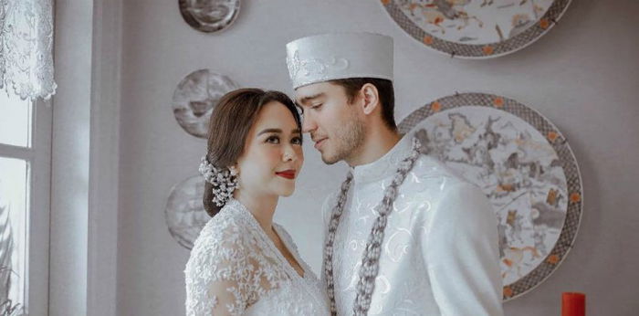 Hamil 4 bulan, Aura Kasih gelar pengajian dan tasyakuran