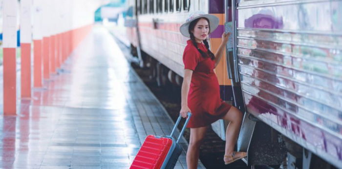 Tips Naik Transportasi Umum dan Kendaraan yang Aman untuk Ibu Hamil