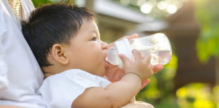 Minum Air Putih Jangan Tunggu Haus, Ini Alasannya!