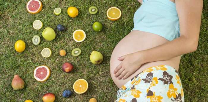 Vitamin C untuk Ibu Hamil: Manfaat, Dosis dan 15 Sumber Makanan Terbaik