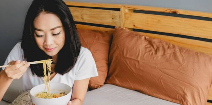 Bolehkah Ibu Menyusui Makan Mie Instan? Ini Faktanya!