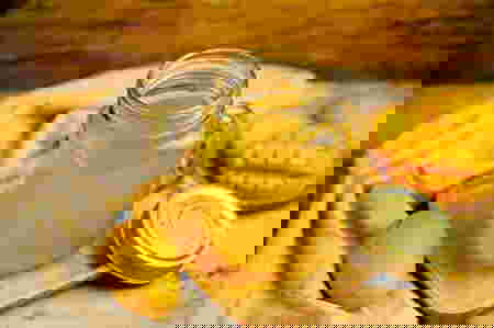 ibu hamil makan mangga